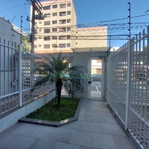 Loja com 128m², 2 vagas, no bairro São Pelegrino em Caxias do Sul para Alugar ou Comprar