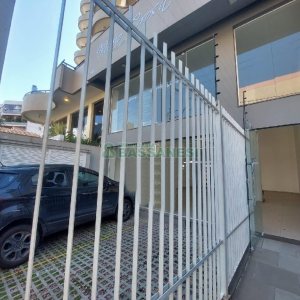 Loja com 128m², 2 vagas, no bairro São Pelegrino em Caxias do Sul para Alugar ou Comprar