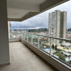 Apartamento com 113m², 3 dormitórios, 2 vagas, no bairro Madureira em Caxias do Sul para Comprar