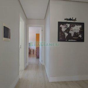 Apto Mobiliado com 163m², 3 dormitórios, 2 vagas, no bairro Cruzeiro em Caxias do Sul para Comprar