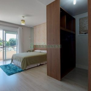 Apto Mobiliado com 163m², 3 dormitórios, 2 vagas, no bairro Cruzeiro em Caxias do Sul para Comprar