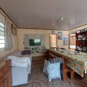 Casa com 73m², 3 dormitórios, 3 vagas, no bairro 9 Legua em Caxias do Sul para Comprar