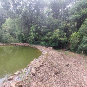 Casa com 73m², 3 dormitórios, 3 vagas, no bairro 9 Legua em Caxias do Sul para Comprar