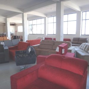 Loja com 500m², no bairro Presidente Vargas em Caxias do Sul para Alugar