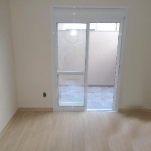Apartamento com 63m², 2 dormitórios, 1 vaga, no bairro Salgado Filho em Caxias do Sul para Alugar