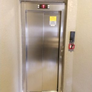 Apartamento com 45m², 2 dormitórios, 1 vaga, no bairro Desvio Rizzo em Caxias do Sul para Comprar