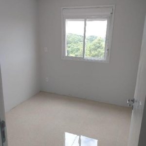Apartamento com 45m², 2 dormitórios, 1 vaga, no bairro Desvio Rizzo em Caxias do Sul para Comprar