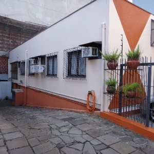 Casa Comercial com 170m², 3 vagas, no bairro São Pelegrino em Caxias do Sul para Alugar