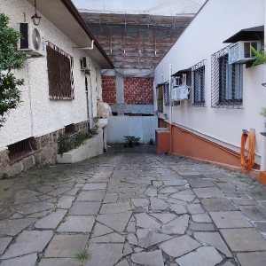 Casa Comercial com 170m², 3 vagas, no bairro São Pelegrino em Caxias do Sul para Alugar