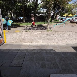 Casa Comercial com 170m², 3 vagas, no bairro São Pelegrino em Caxias do Sul para Alugar