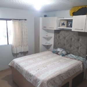 Casa com 192m², 3 dormitórios, 2 vagas, no bairro Fatima em Caxias do Sul para Comprar