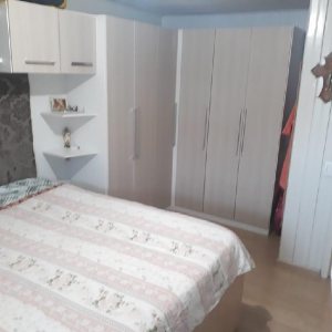 Casa com 192m², 3 dormitórios, 2 vagas, no bairro Fatima em Caxias do Sul para Comprar
