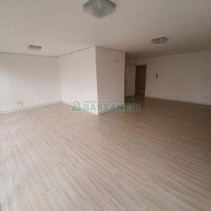 Sala com 49m², 1 vaga, no bairro Centro em Caxias do Sul para Comprar