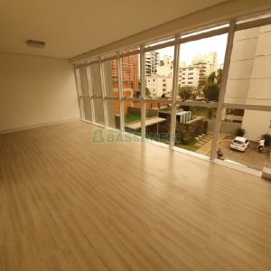 Sala com 49m², 1 vaga, no bairro Centro em Caxias do Sul para Comprar