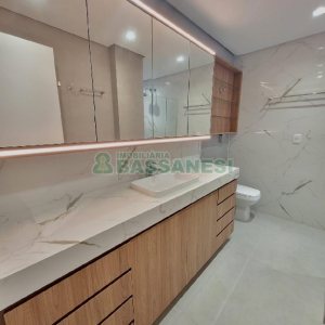 Apto/Cobertura com 299m², 4 dormitórios, 2 vagas, no bairro Madureira em Caxias do Sul para Comprar