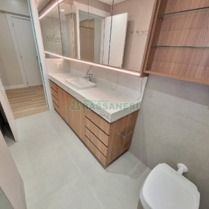 Apto/Cobertura com 299m², 4 dormitórios, 2 vagas, no bairro Madureira em Caxias do Sul para Comprar