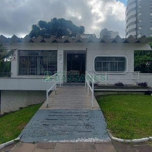 Casa Comercial com 150m², no bairro Madureira em Caxias do Sul para Alugar