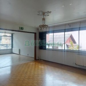 Casa Comercial com 150m², no bairro Madureira em Caxias do Sul para Alugar