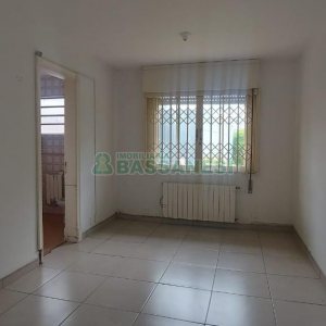 Casa Comercial com 150m², no bairro Madureira em Caxias do Sul para Alugar