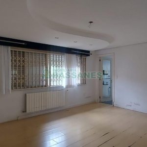 Casa Comercial com 150m², no bairro Madureira em Caxias do Sul para Alugar