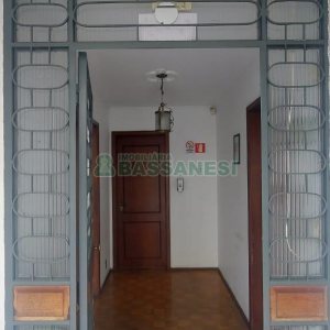 Casa Comercial com 150m², no bairro Madureira em Caxias do Sul para Alugar