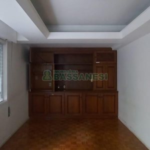 Casa Comercial com 150m², no bairro Madureira em Caxias do Sul para Alugar