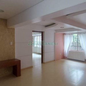 Casa Comercial com 150m², no bairro Madureira em Caxias do Sul para Alugar