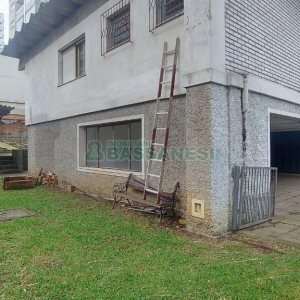 Casa Comercial com 150m², no bairro Madureira em Caxias do Sul para Alugar