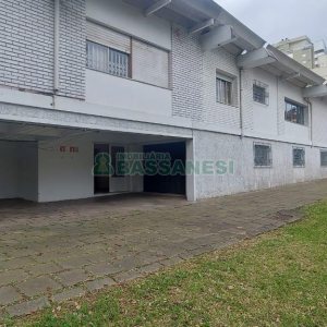 Casa Comercial com 150m², no bairro Madureira em Caxias do Sul para Alugar