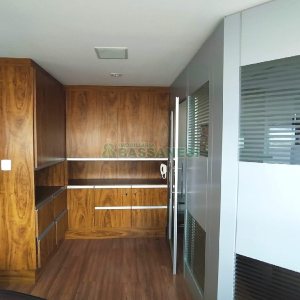 Sala Mobiliada com 50m², no bairro Centro em Caxias do Sul para Comprar