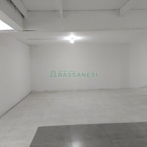 Loja com 330m², no bairro Centro em Caxias do Sul para Alugar