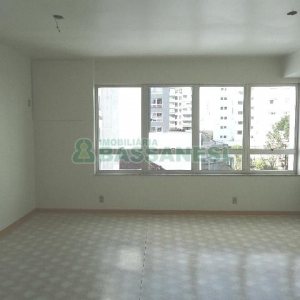 Sala com 54m², no bairro Centro em Caxias do Sul para Alugar