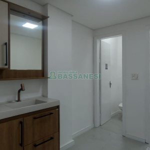 Sala com 450m², no bairro Centro em Caxias do Sul para Alugar
