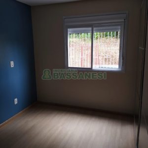 Apto Mobiliado com 56m², 2 dormitórios, 1 vaga, no bairro Charqueadas em Caxias do Sul para Comprar