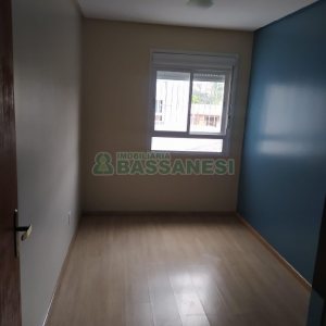Apto Mobiliado com 56m², 2 dormitórios, 1 vaga, no bairro Charqueadas em Caxias do Sul para Comprar