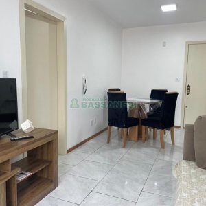 Apto Mobiliado com 46m², 1 dormitório, no bairro Centro em Caxias do Sul para Comprar