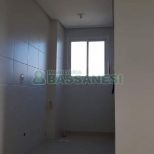 Apartamento com 43m², 2 dormitórios, 1 vaga, no bairro Desvio Rizzo em Caxias do Sul para Alugar
