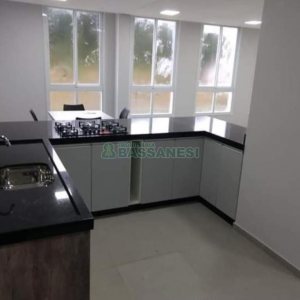 Apartamento com 43m², 2 dormitórios, 1 vaga, no bairro Desvio Rizzo em Caxias do Sul para Alugar