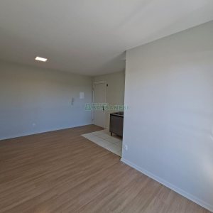 Apartamento com 58m², 2 dormitórios, 1 vaga, no bairro São Pelegrino em Caxias do Sul para Alugar