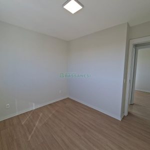 Apartamento com 58m², 2 dormitórios, 1 vaga, no bairro São Pelegrino em Caxias do Sul para Alugar