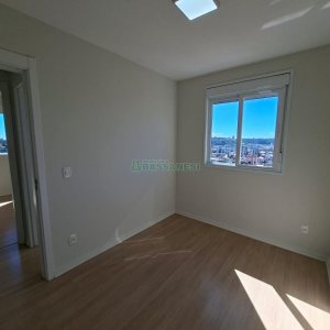 Apartamento com 58m², 2 dormitórios, 1 vaga, no bairro São Pelegrino em Caxias do Sul para Alugar