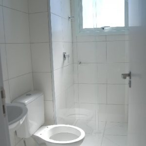 Apartamento com 58m², 2 dormitórios, 1 vaga, no bairro São Pelegrino em Caxias do Sul para Alugar