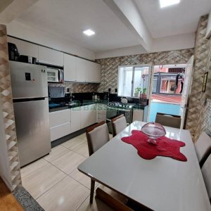 Apartamento com 104m², 3 dormitórios, no bairro Centro em Caxias do Sul para Comprar