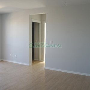 Apartamento com 58m², 2 dormitórios, 1 vaga, no bairro São Pelegrino em Caxias do Sul para Alugar