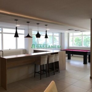 Apartamento com 58m², 2 dormitórios, 1 vaga, no bairro São Pelegrino em Caxias do Sul para Alugar