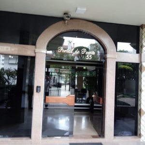 Apto Mobiliado com 242m², 3 dormitórios, 5 vagas, no bairro Panazzolo em Caxias do Sul para Comprar