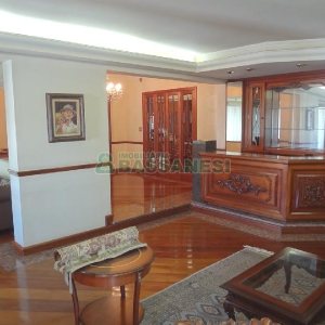 Apto Mobiliado com 242m², 3 dormitórios, 5 vagas, no bairro Panazzolo em Caxias do Sul para Comprar