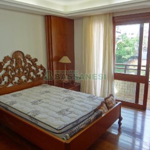 Apto Mobiliado com 242m², 3 dormitórios, 5 vagas, no bairro Panazzolo em Caxias do Sul para Comprar