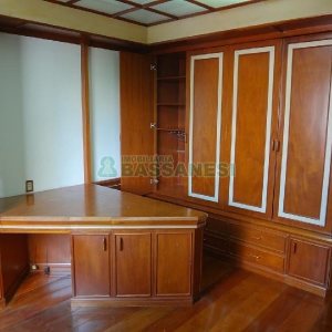 Apto Mobiliado com 242m², 3 dormitórios, 5 vagas, no bairro Panazzolo em Caxias do Sul para Comprar