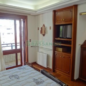 Apto Mobiliado com 242m², 3 dormitórios, 5 vagas, no bairro Panazzolo em Caxias do Sul para Comprar